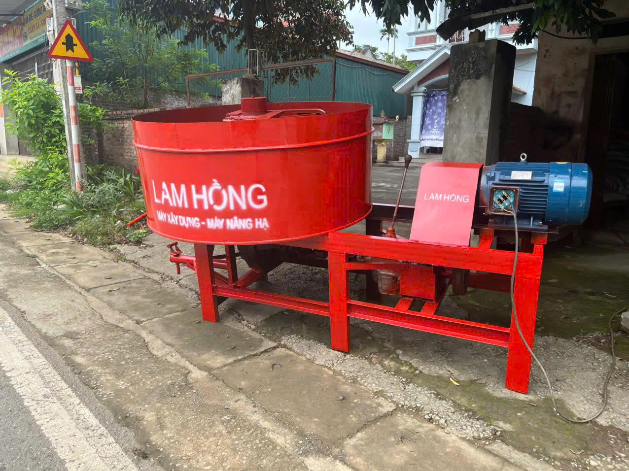 Máy trộn bê tông